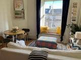 Beautiful Central Artists Flat - Short Term Rent Main Photo