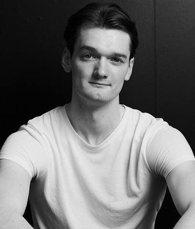 Looking for a flat/flatmates Main Photo