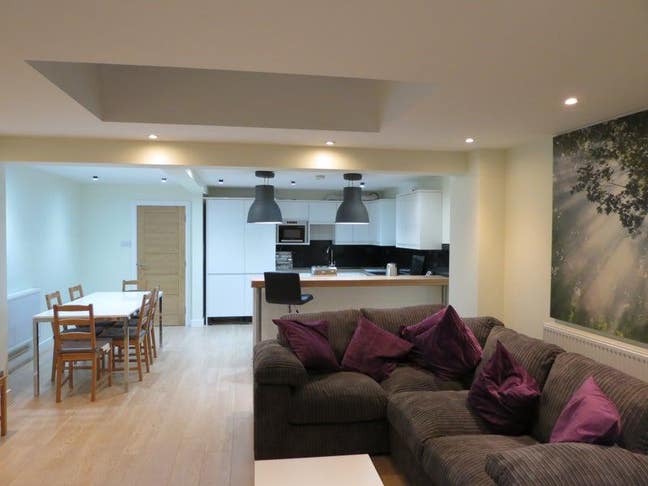 Bright Double room, Social House Great Location Main Photo