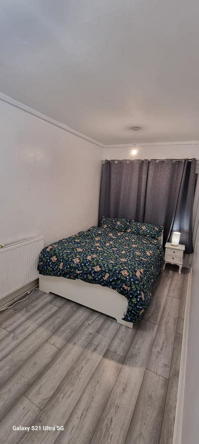 Double bedroom is available immediately Main Photo
