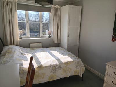 Homely En-suite, private cooking, shared living rm Main Photo