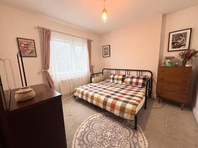 Double Room close to Forestside Main Photo