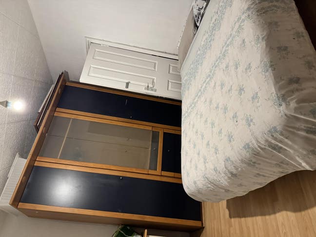 Spacious Double Room in a 3 bed house to share  Main Photo
