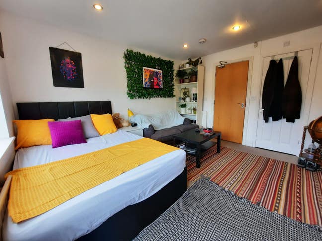 Large Ensuite Rooms in Greenwich - 3 Mins To DLR Main Photo