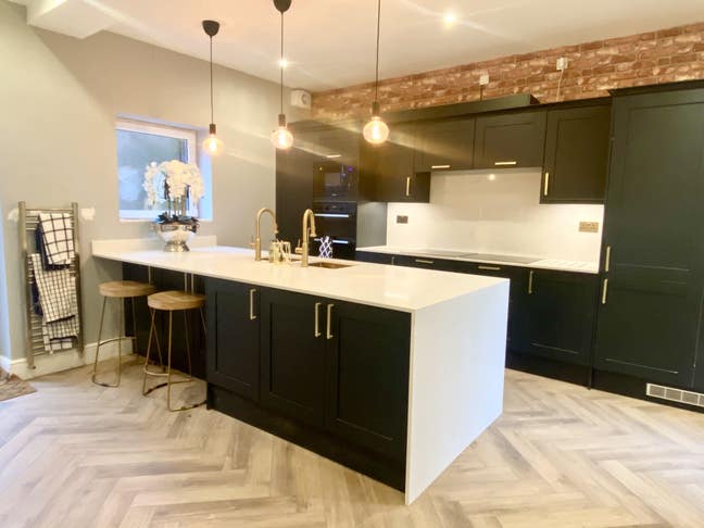 Double ensuite close to Heaton Park (1/8) Main Photo