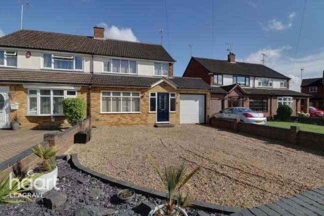  🏡  Double   Room  Available  –  LU3 –  Main Photo