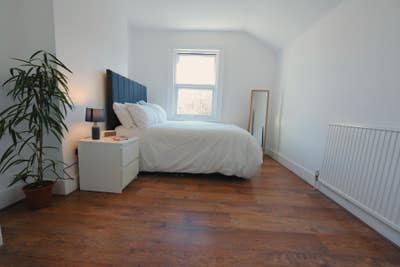 New Rooms- Surrey Quays Main Photo