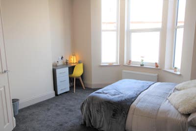 1 Room Available - Modern Property Main Photo