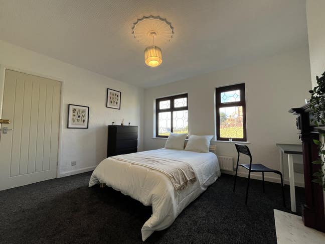 Modern Double Room in Oldham, Bills included  Main Photo