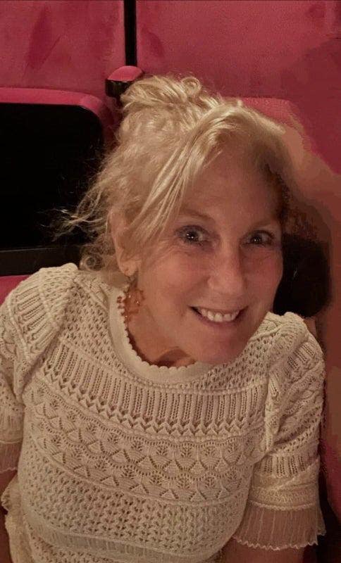 Respectful, tidy, friendly female  Main Photo