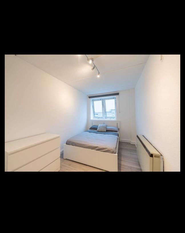 2 bed LEFT in a 5b flat, 8 mins from battersea st  Main Photo