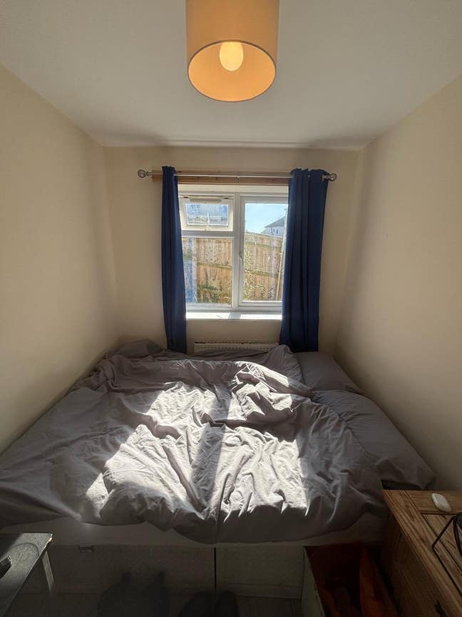 JR Churchill NOC double bed rooms Main Photo