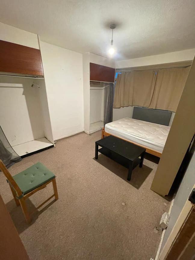 Large Double Room available asap Main Photo