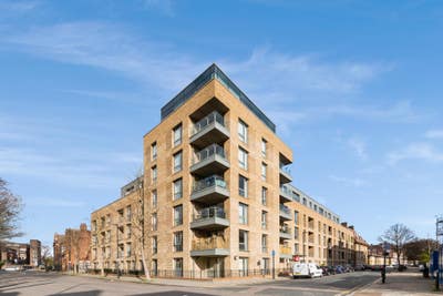 1,250 GBP/month ensuite in Kennington (zone 1) Main Photo