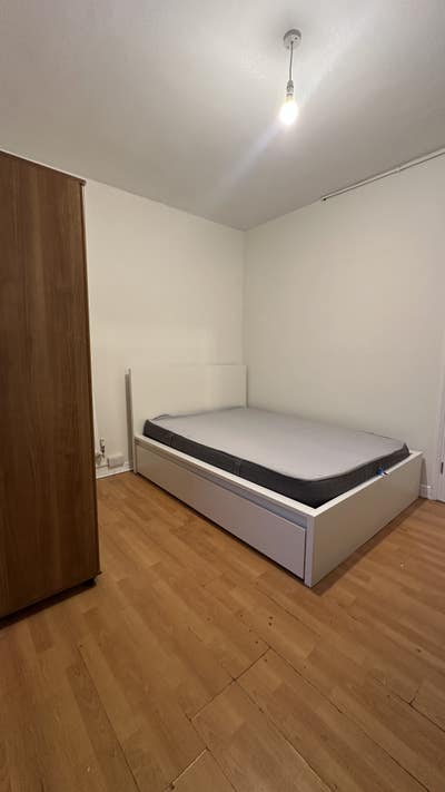 Spare Room Available – Double Bedroom in Greenwich Main Photo