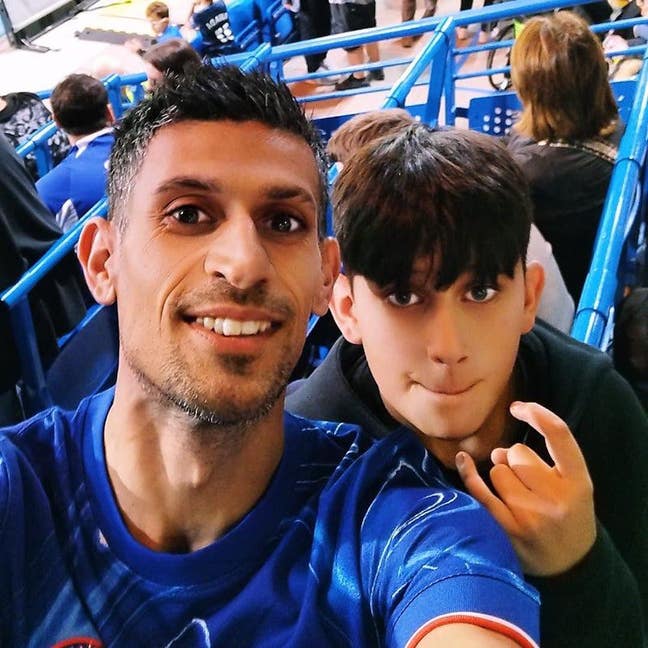 38  Male seeks a STUDIO FLAT ora large double room Main Photo