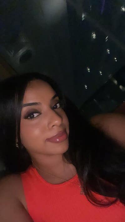 Professional Female seeks a studio/1 bed Main Photo