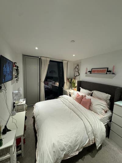 1 Double room in Manchester CIty DSQ Residences Main Photo