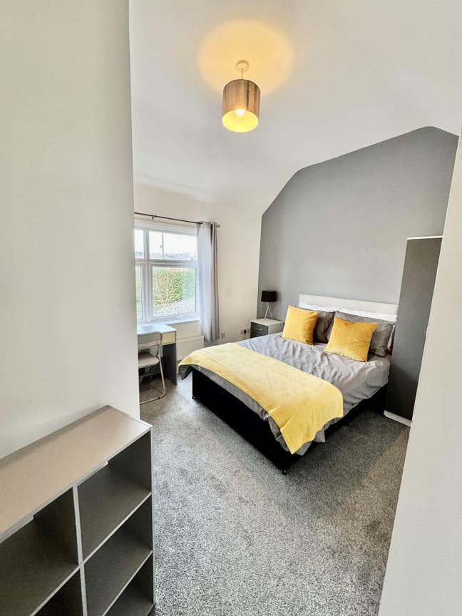 Stylish 4-Bedroom HMO in Joiners' Square, Hanley Main Photo