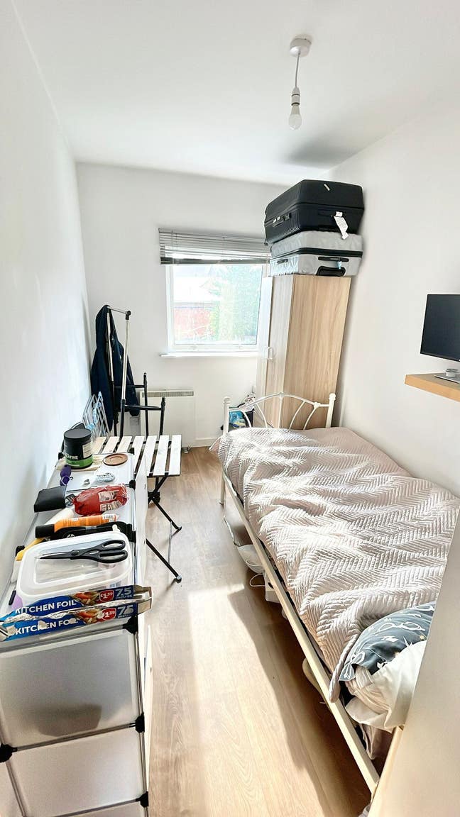 Affordable room in B1 Main Photo