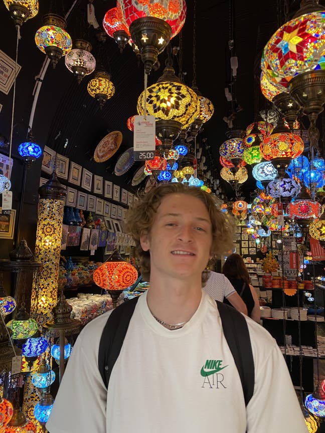 24 year old looking for a room Main Photo