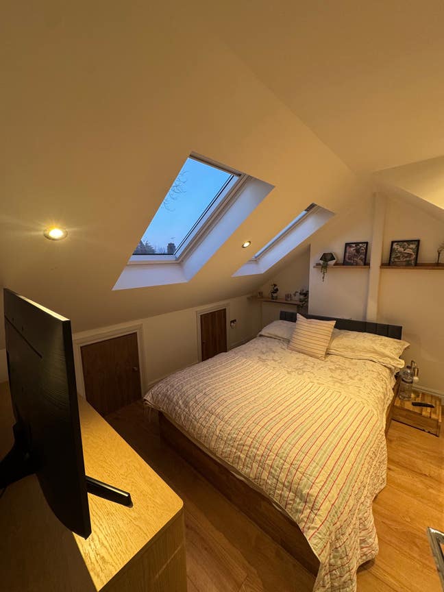 Room for rent  Main Photo