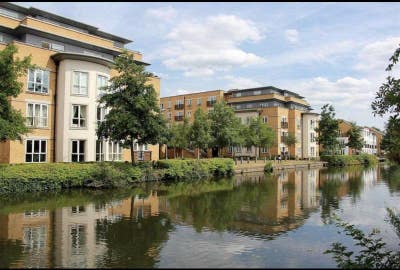 Watford Junction Spacious Double Main Photo