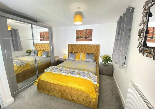 1 Room in Large House, 4 miles from City Centre Main Photo