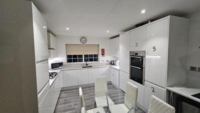Room in Buckingham to Rent Main Photo
