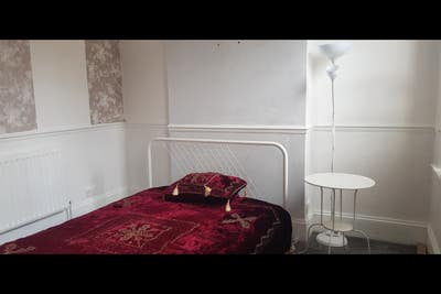 Master Double room to rent for single person Main Photo