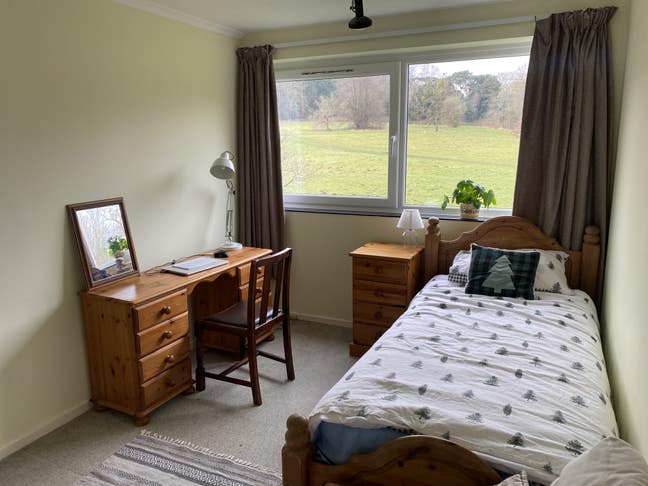 Double room short term let - Blaise Castle  Main Photo