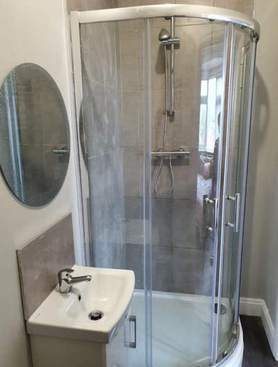 Double bedroom with ensuite  Main Photo