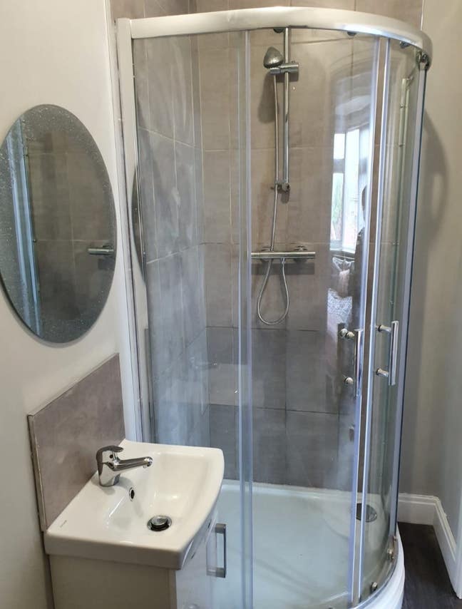 Double bedroom with ensuite  Main Photo