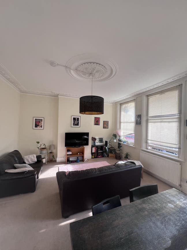 Single and large double -All bills included Main Photo