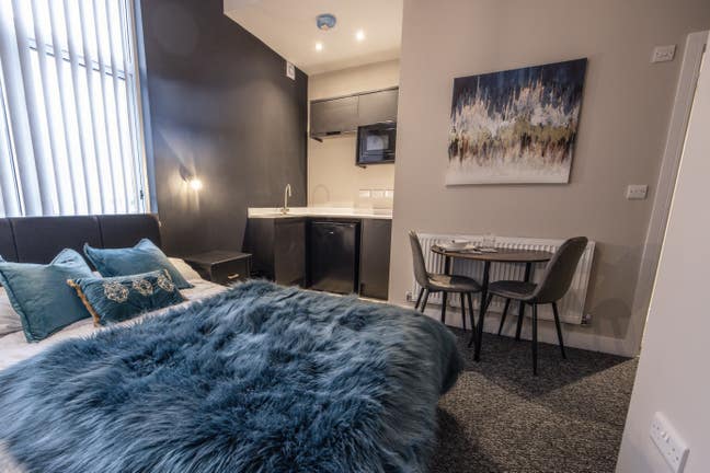 💥New Hotel Sttle Ensuite Kitchen in Room 💥 Main Photo