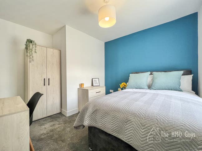 Luxury En-Suite Rooms – 5 Min Walk to Hospital! Main Photo