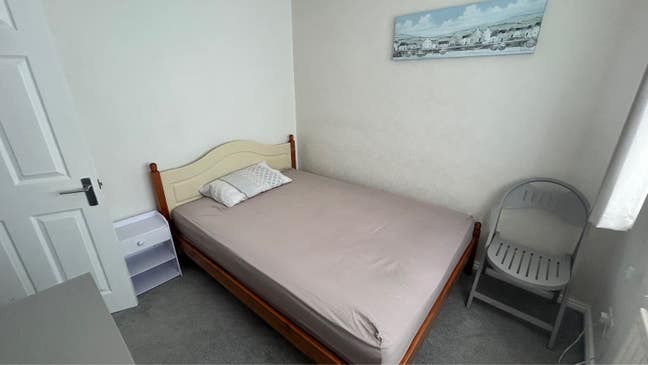 Room to rent Main Photo