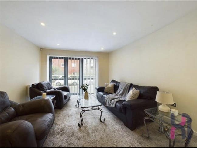 Liverpool City Centre (L3) - Double Bedroom Main Photo