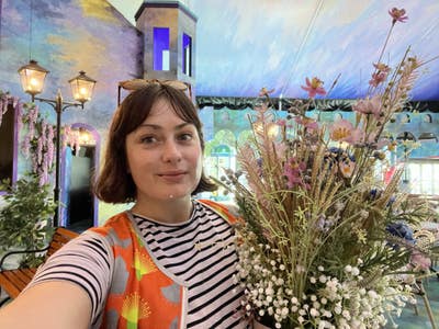 Friendly gal looking for a short term sublet Main Photo