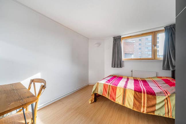 Beautiful double room in Chelsea - All bills inc Main Photo