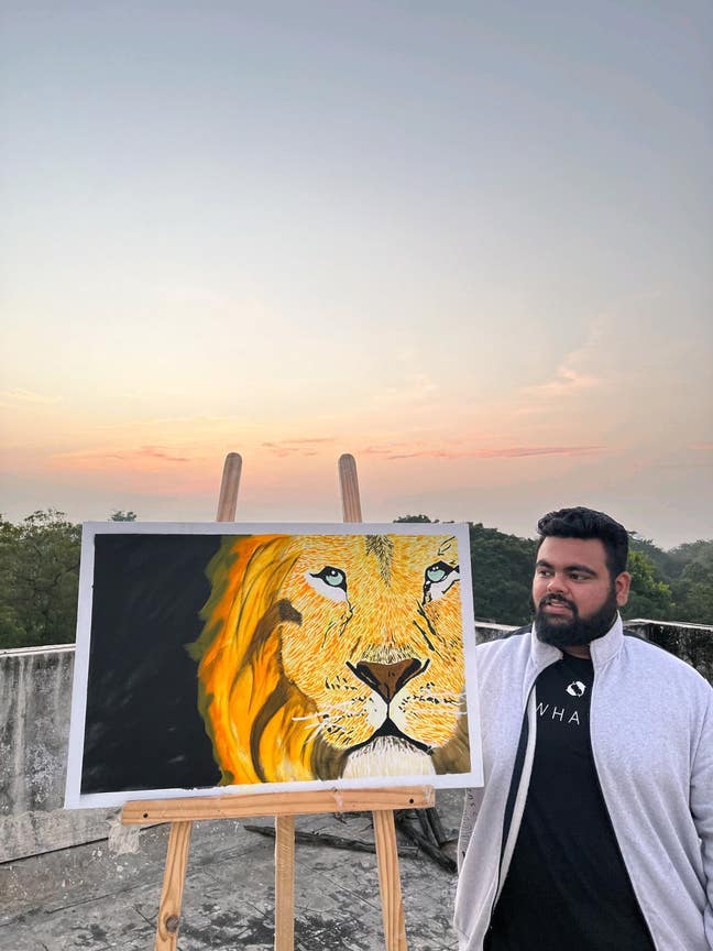 Looking for a room and a buddy up situation  Main Photo