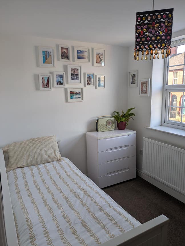 Peaceful Sunny Room in Macclesfield Main Photo