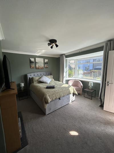 Contractor friendly rooms Main Photo