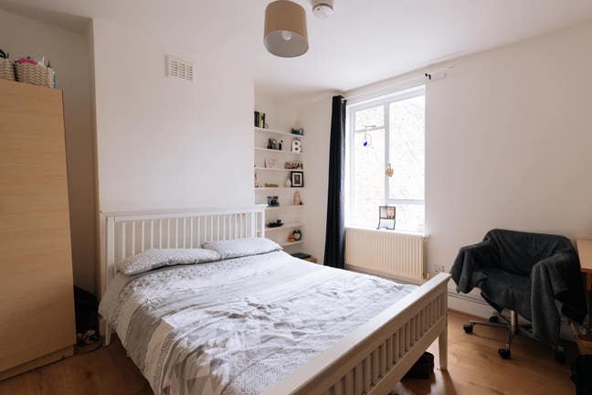 Student Flatmate wanted in Walworth SE17 Main Photo