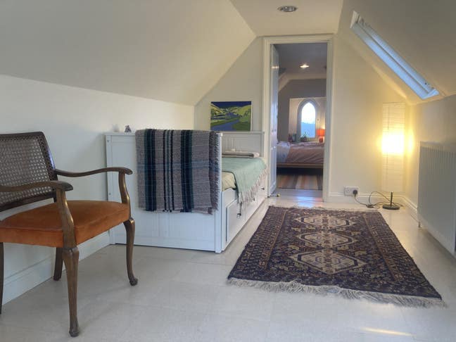 Attic space- own bedroom,kitchen/living & bathroom Main Photo