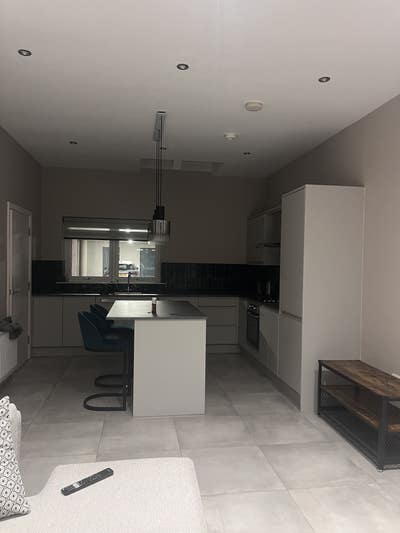 Spare room off Lisburn road Main Photo