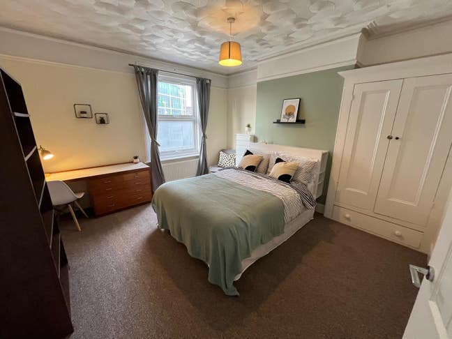 👌Double Rooms + a 5 min walk to Gunwharf Quays!  Main Photo