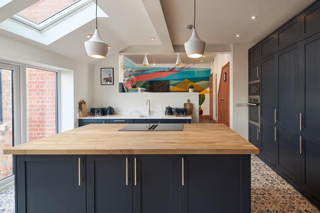Brislington | Luxurious | 2 x Double Ensuite Main Photo