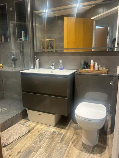 Tennis Court & Garden ... No Deposit Main Photo