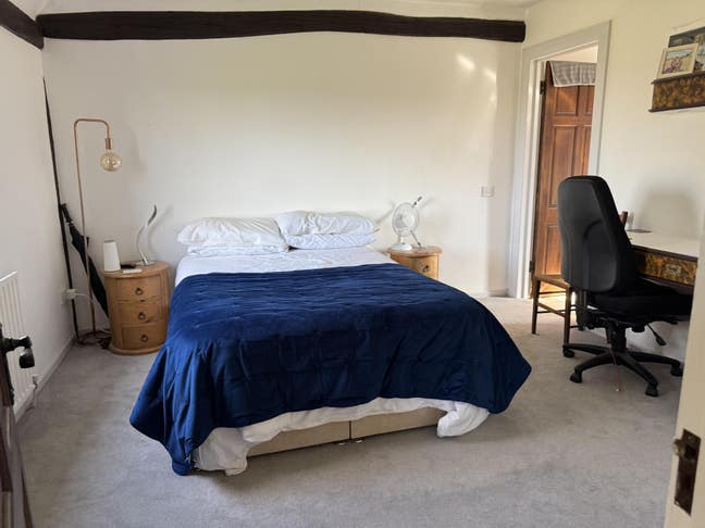 Double bedroom with en-suite  Main Photo